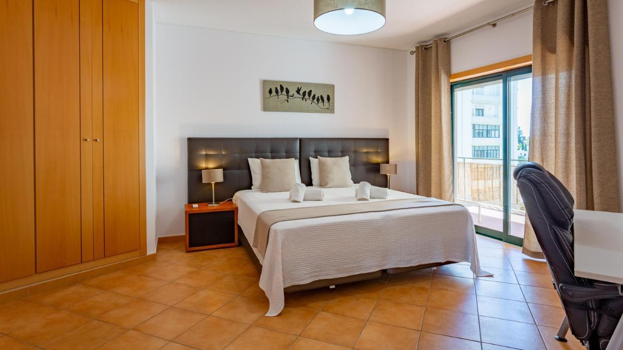 Magnificent 2Bdr Apartment W/ Ac & Pool - 2Min From Beach - By Lovelystay Armação de Pêra Zewnętrze zdjęcie